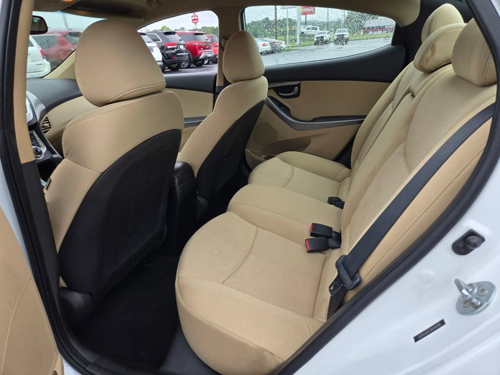 Used 2012 Hyundai Elantra GLS FWD image 10
