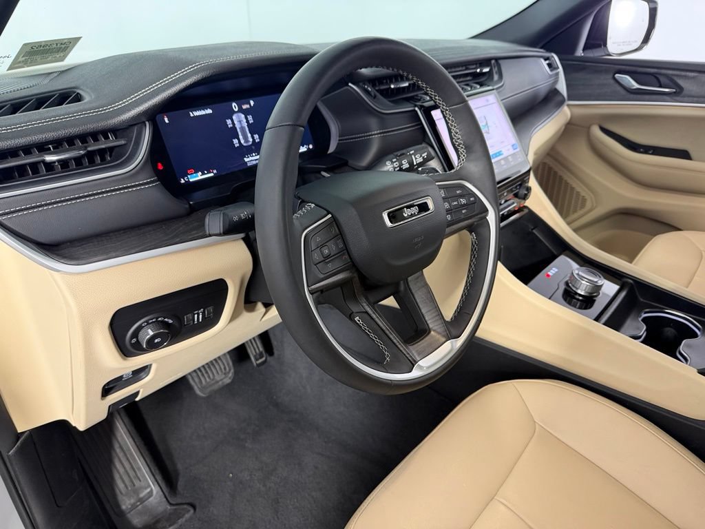 Certified 2024 Jeep Grand Cherokee Limited RWD image 21