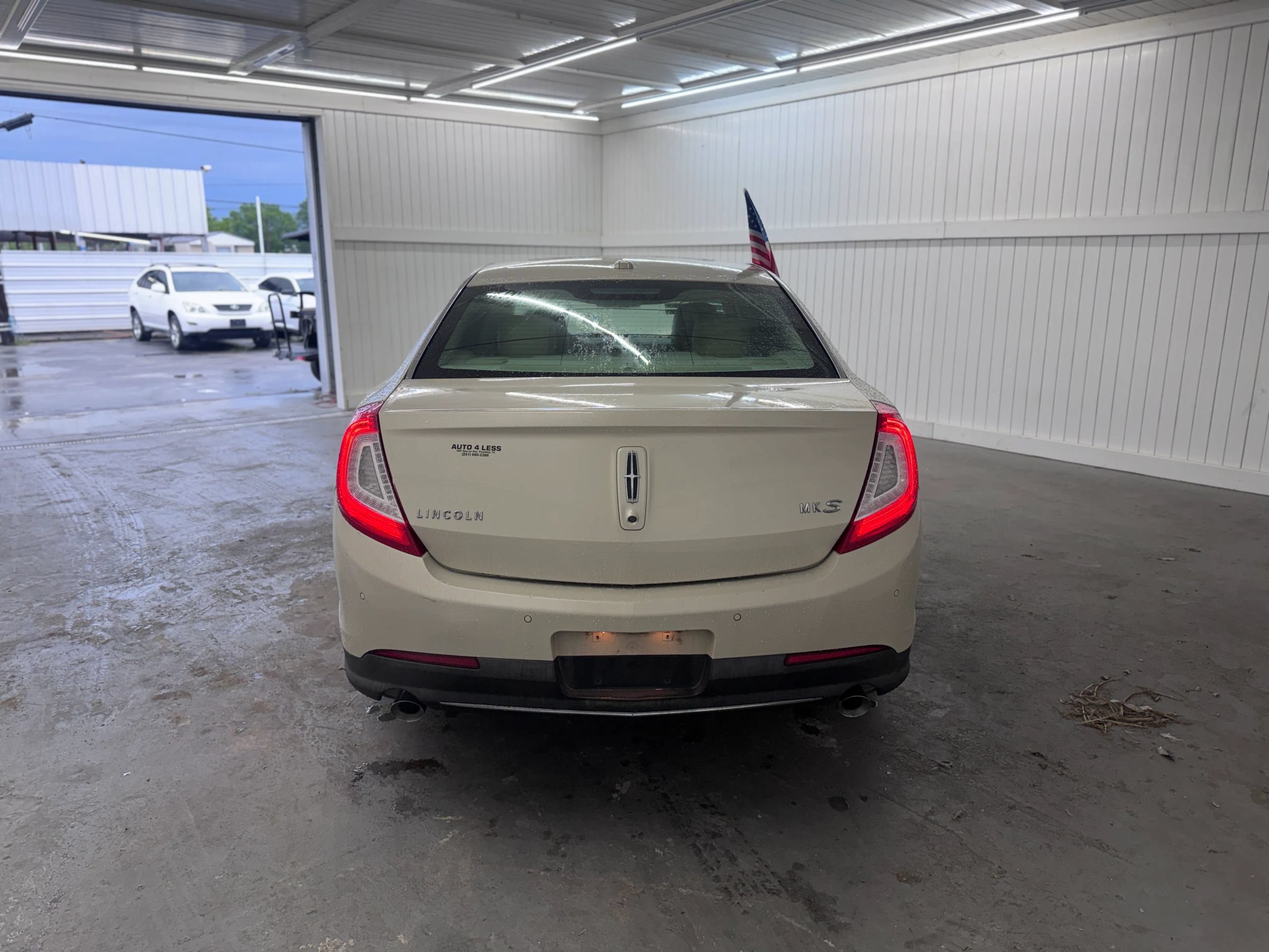 Used 2014 Lincoln MKS w/ Equipment Group 101A FWD image 6