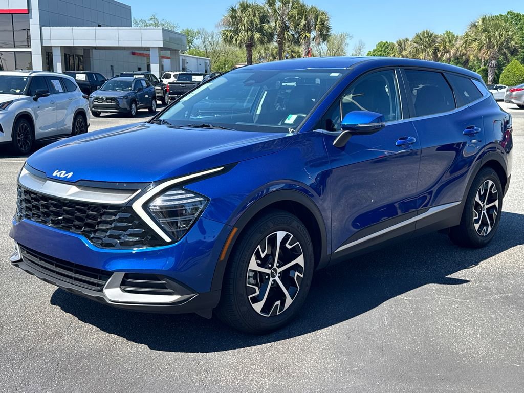 Used 2024 Kia Sportage EX image 7