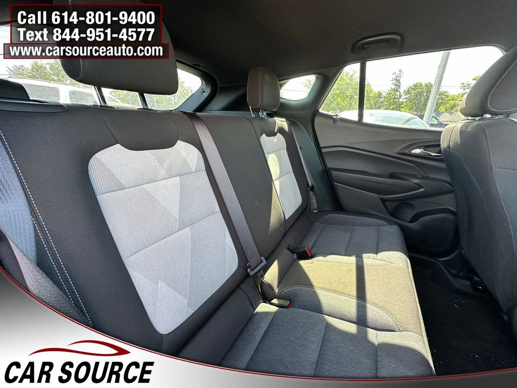 Used 2024 Chevrolet Trax RS w/ Driver Confidence Package FWD image 23