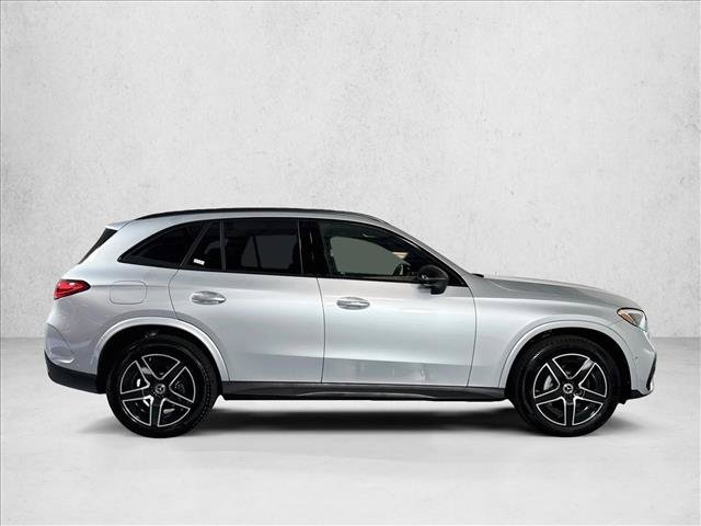 Used 2026 Mercedes-Benz GLC 300 4MATIC image 4