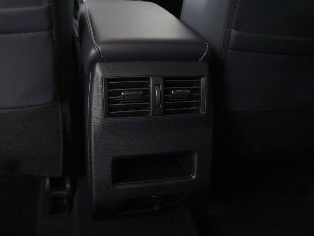 New 2026 Mitsubishi Outlander LE AWD/4WD image 47