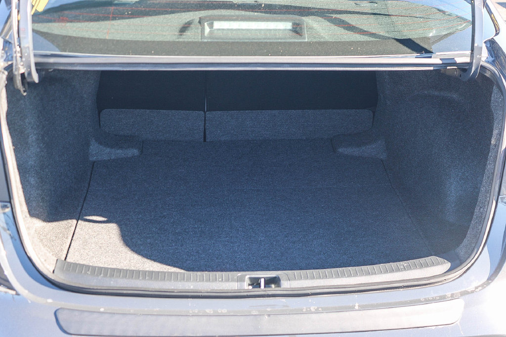 Used 2025 Toyota Corolla SE FWD image 29