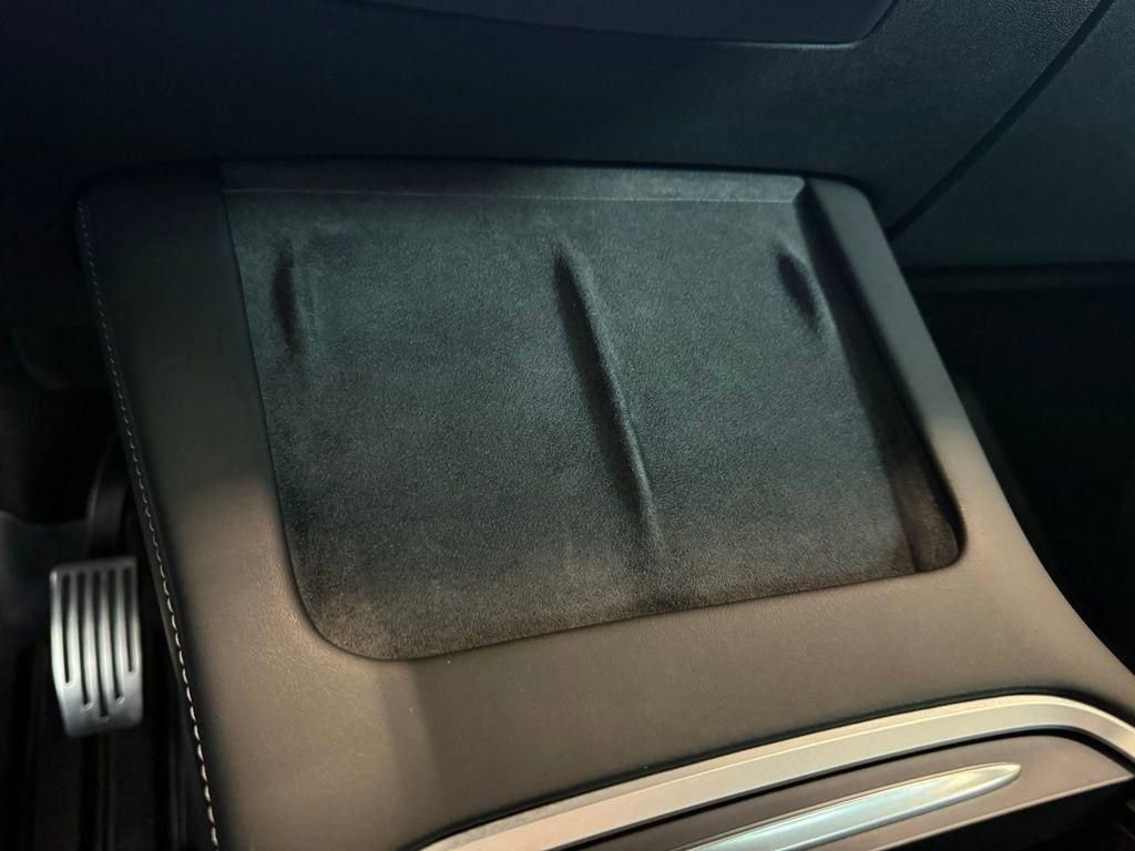 Used 2021 Tesla Model Y Long Range image 11