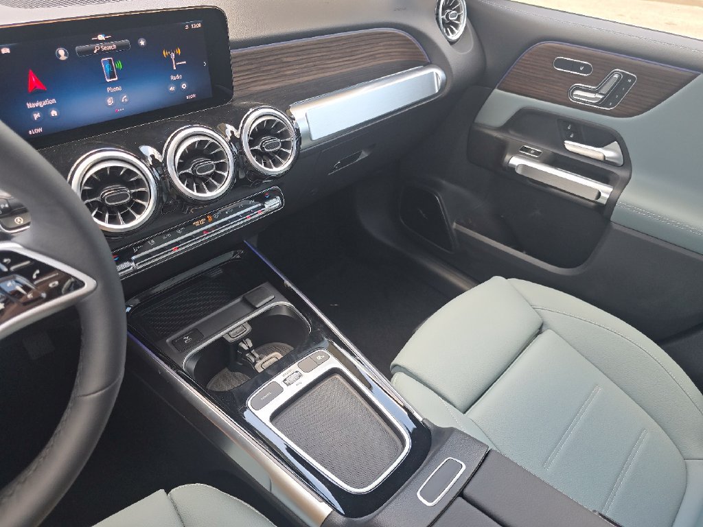 New 2026 Mercedes-Benz GLB 250 4MATIC image 30