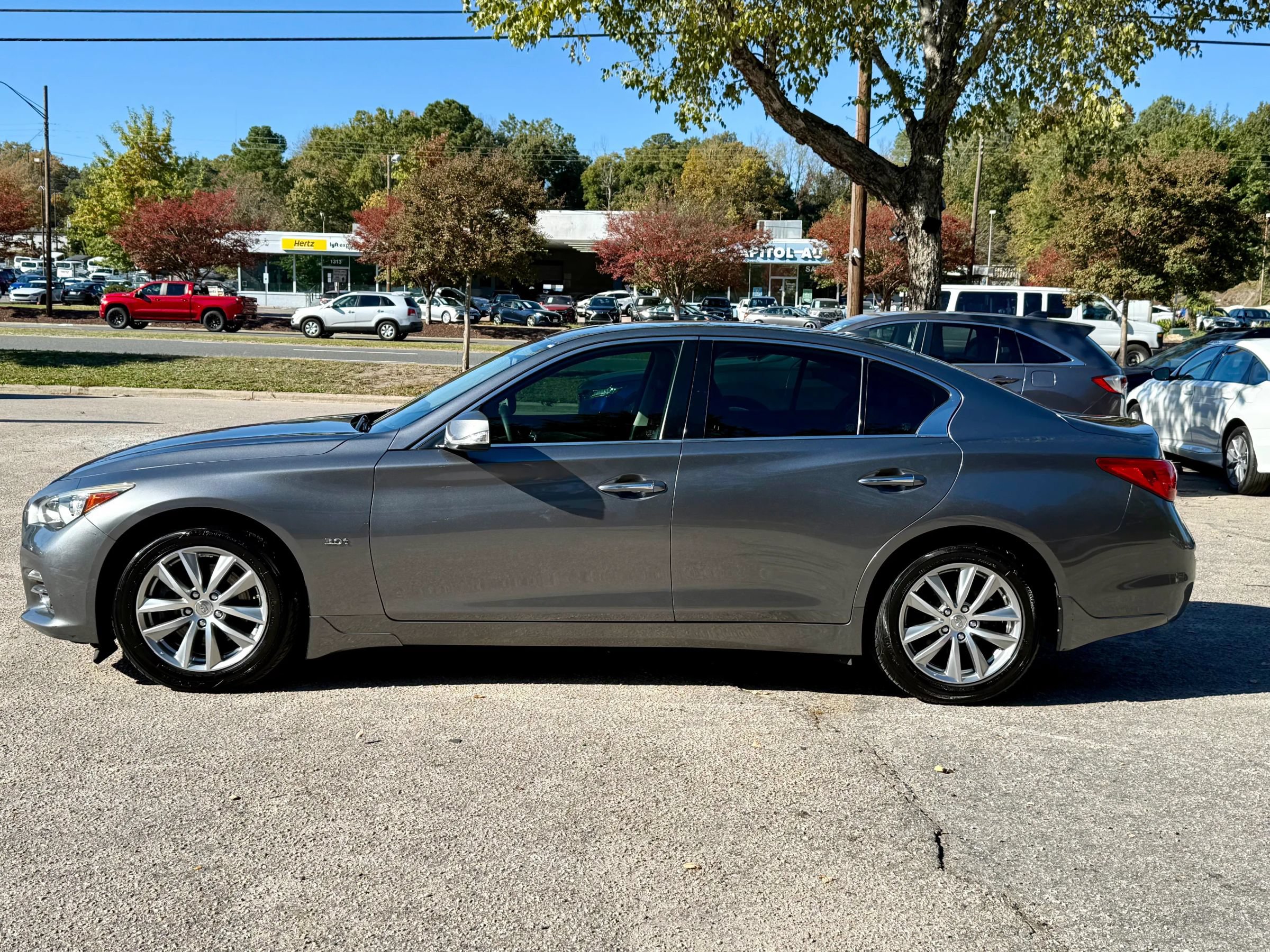 Used 2016 INFINITI Q50 3.0t Premium w/ 3.0T Premium Plus Package AWD/4WD image 8