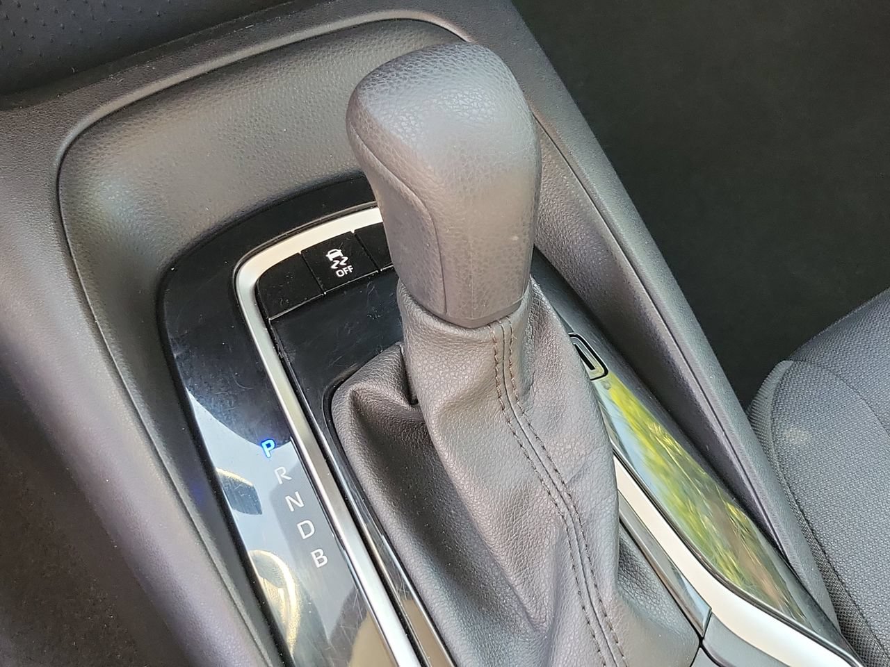 Used 2024 Toyota Corolla LE FWD image 27