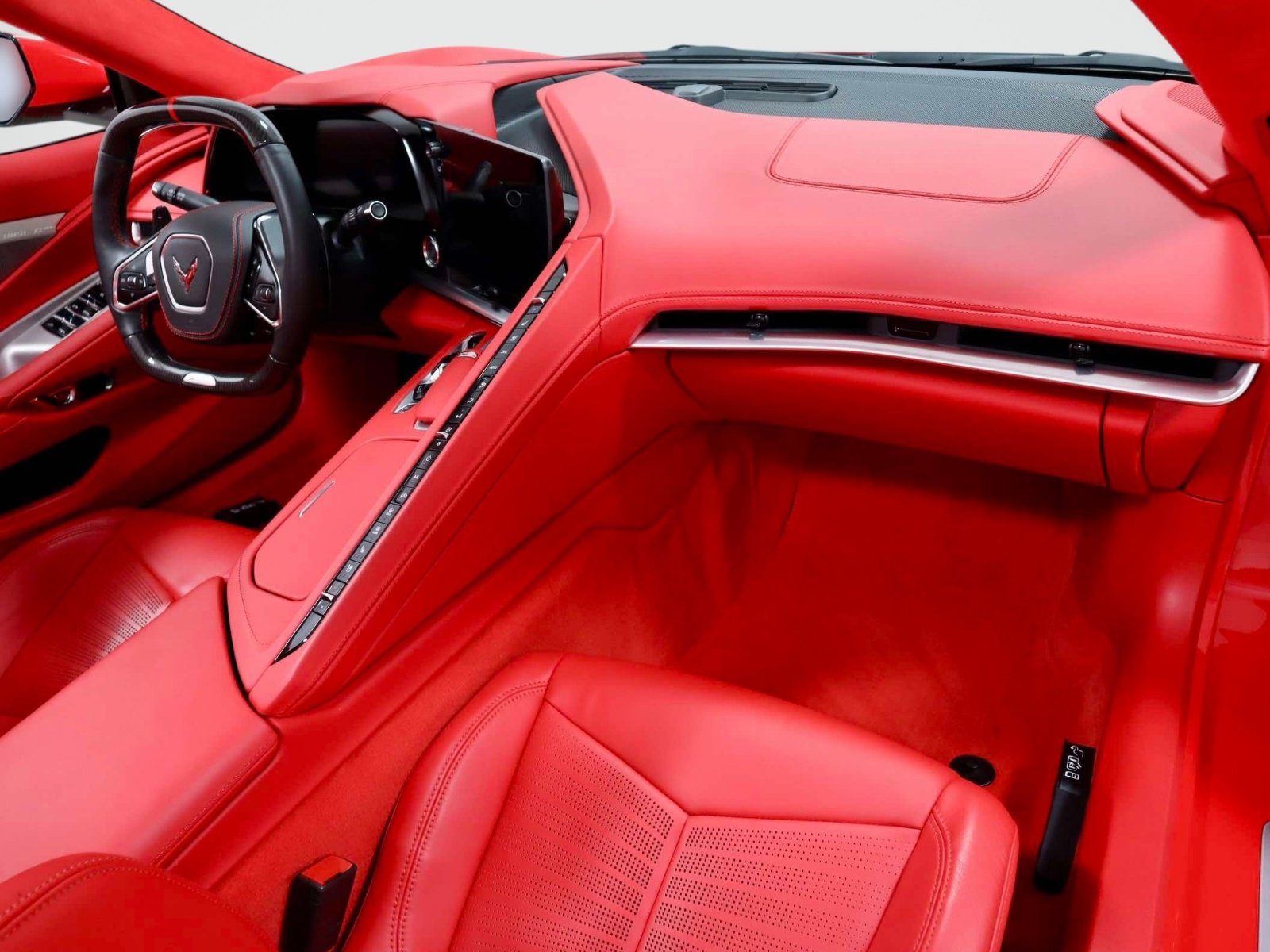 Used 2024 Chevrolet Corvette Z06 RWD image 13