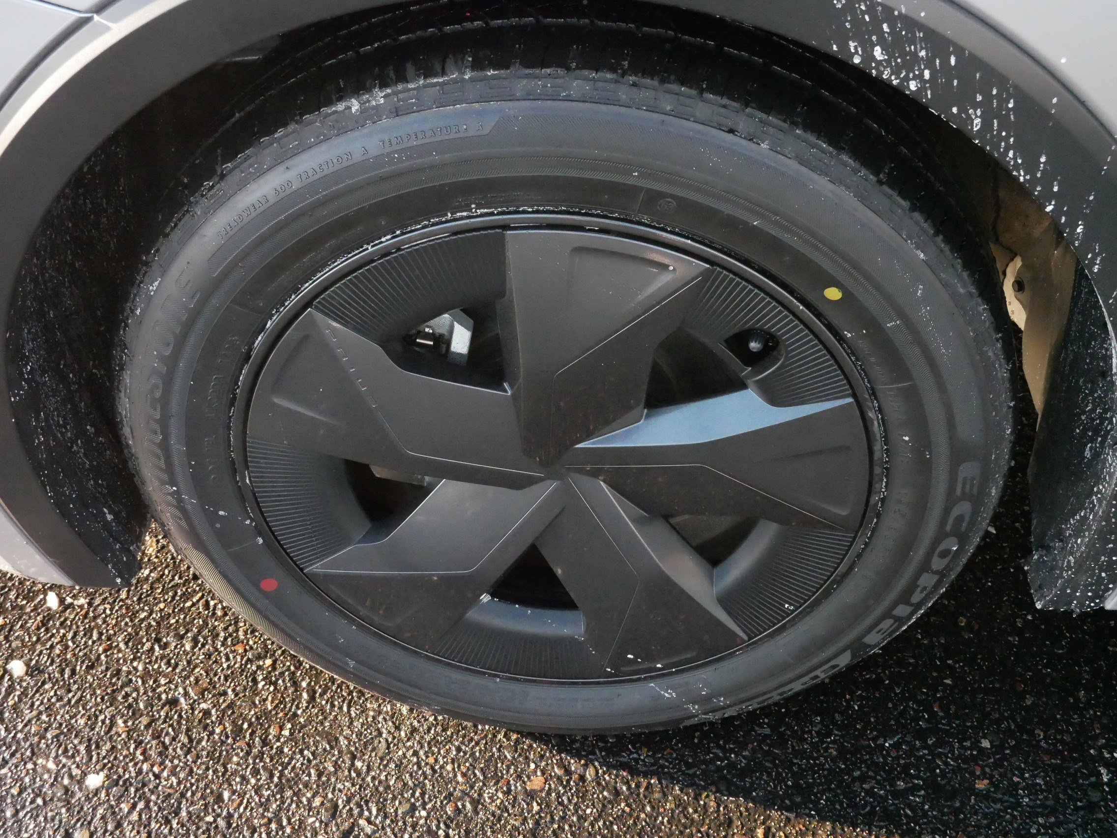 Certified 2024 Toyota Prius LE image 16