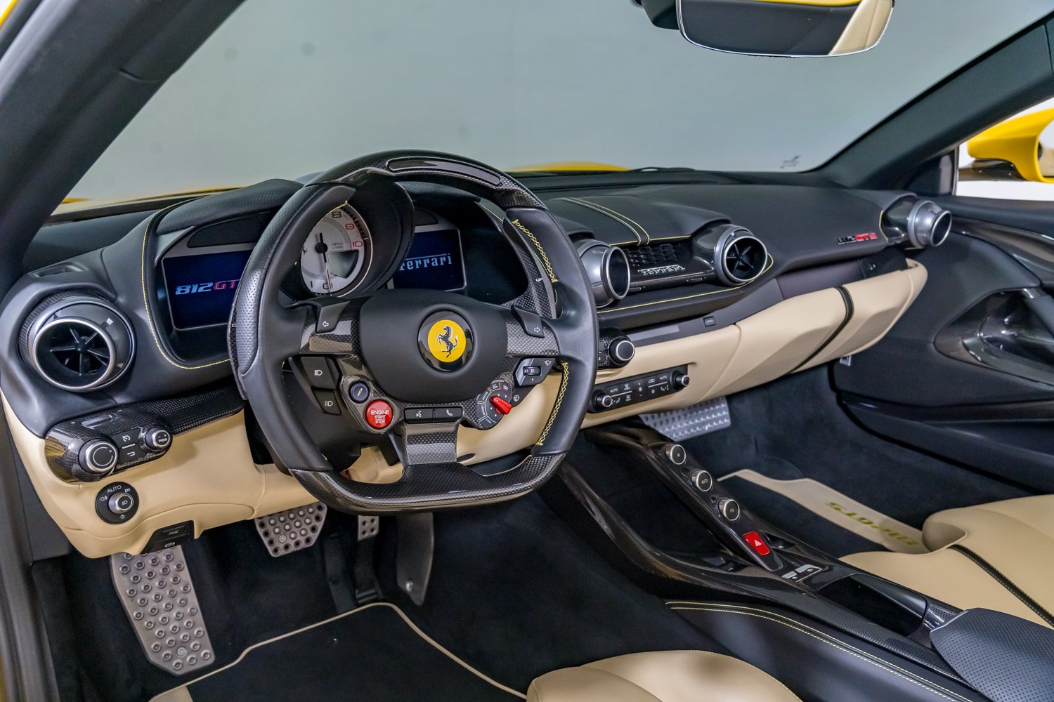 Used 2022 Ferrari 812 GTS RWD image 28