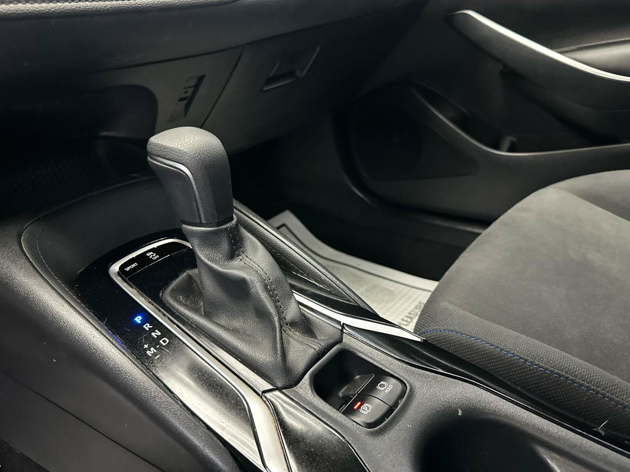 Used 2020 Toyota Corolla SE w/ Carpet Mat Package (TMS) FWD image 22