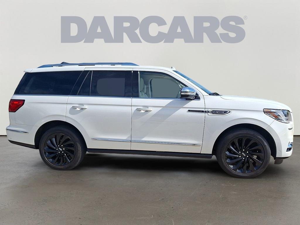 Used 2021 Lincoln Navigator Black Label w/ Cargo Convenience Package AWD/4WD image 7