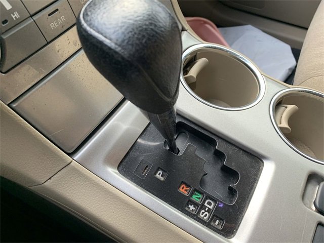 Used 2013 Toyota Highlander FWD image 23