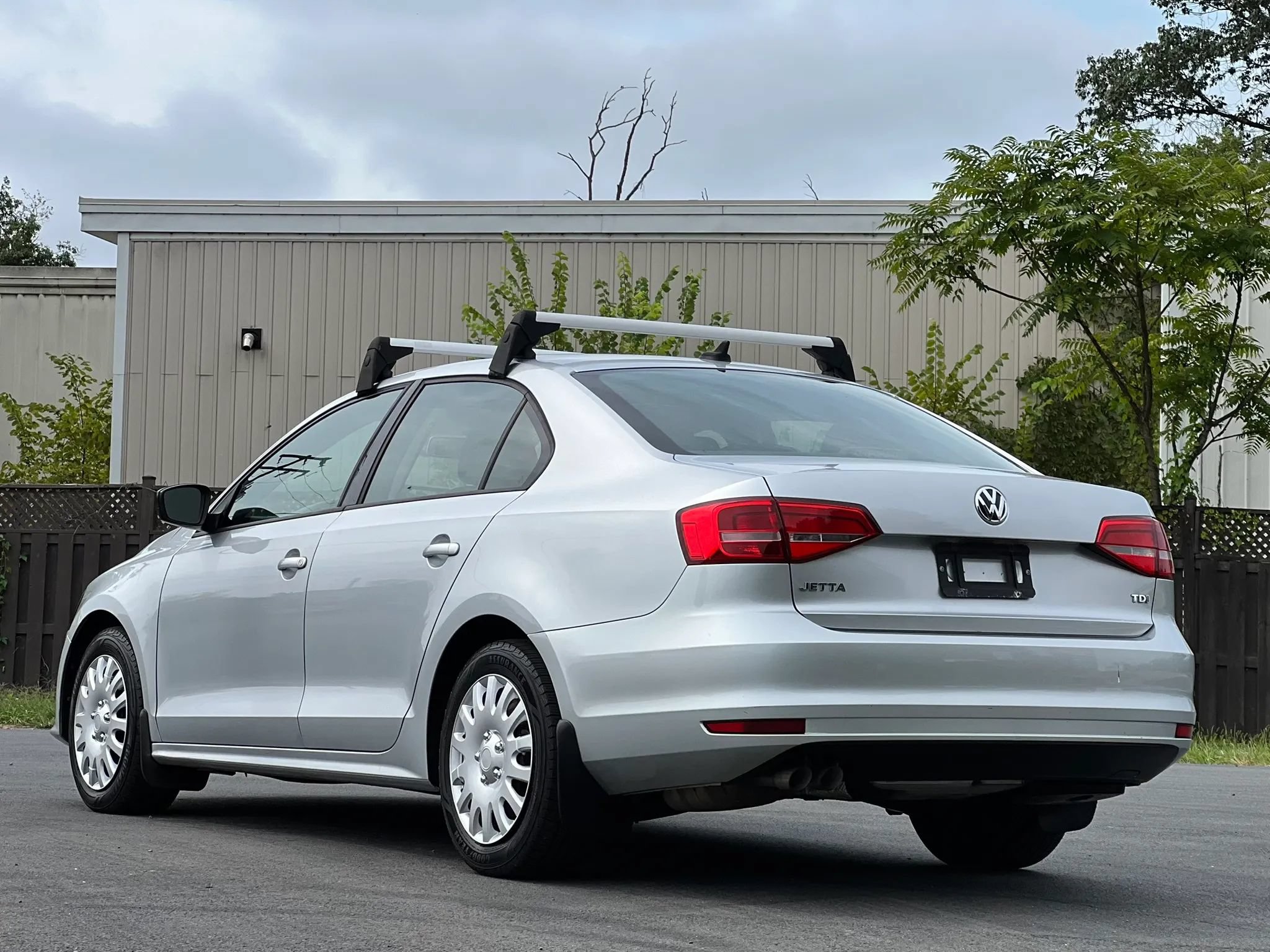 Used 2015 Volkswagen Jetta TDI S FWD image 3