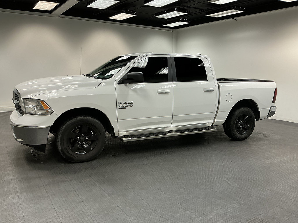 Used 2021 RAM 1500 Classic SLT AWD/4WD image 2
