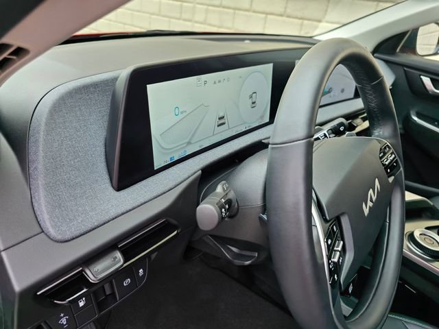 Used 2024 Kia EV6 Light image 17