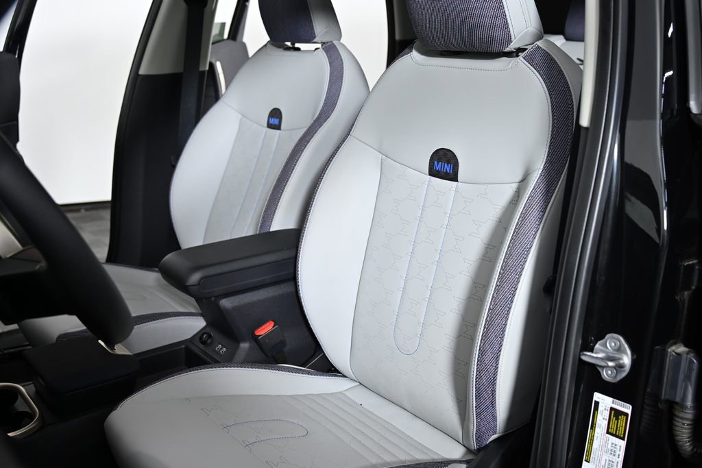 Certified 2025 MINI Cooper Countryman S w/ Comfort Package Max image 22