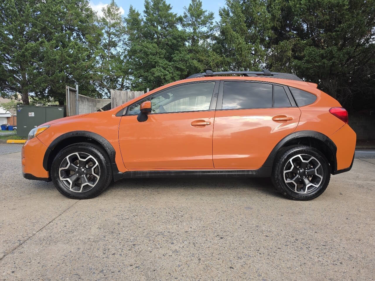 Used 2015 Subaru Crosstrek 2.0i Premium w/ Popular Package #1 AWD/4WD image 4