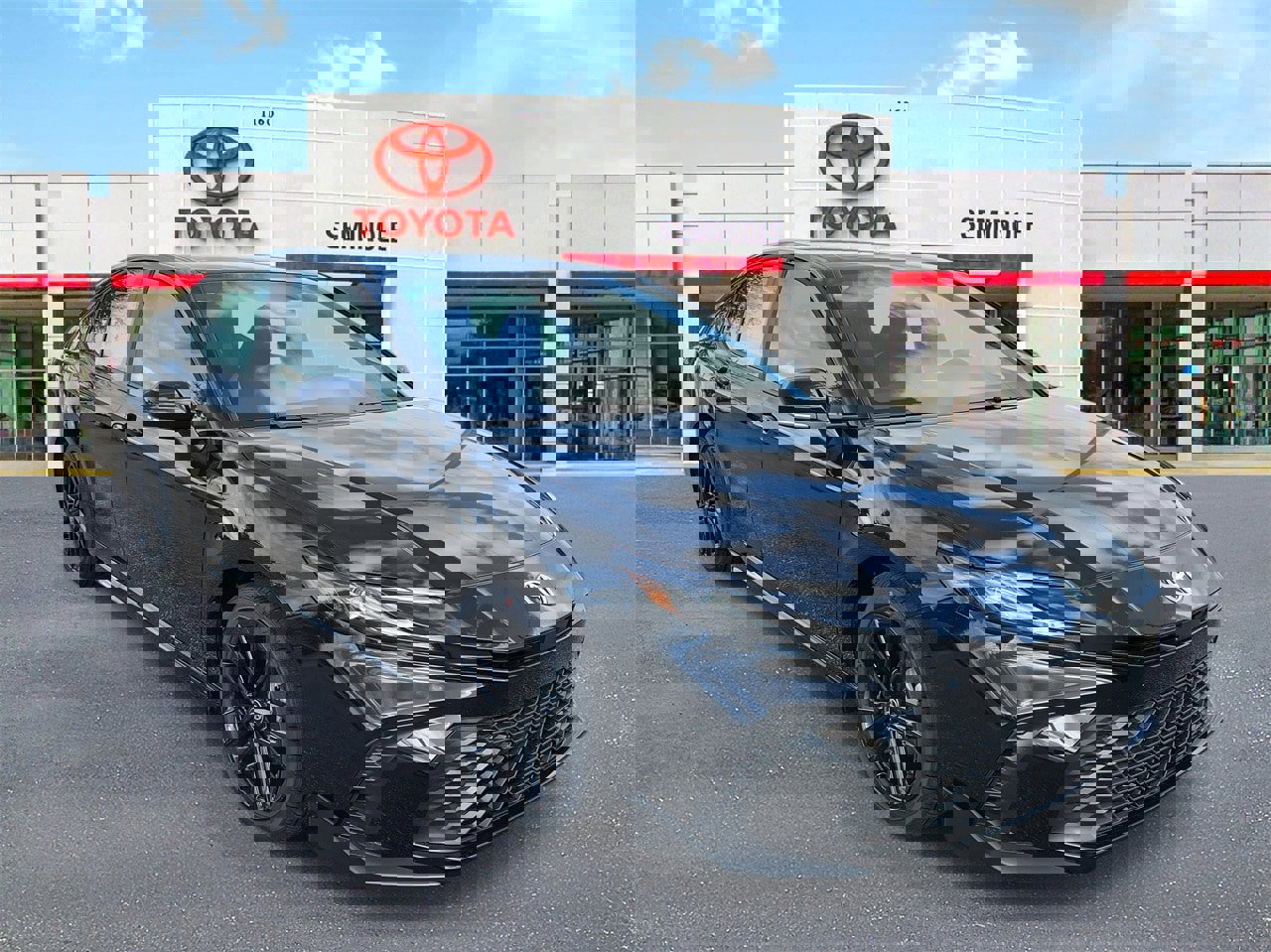 Used 2026 Toyota Camry SE image 2