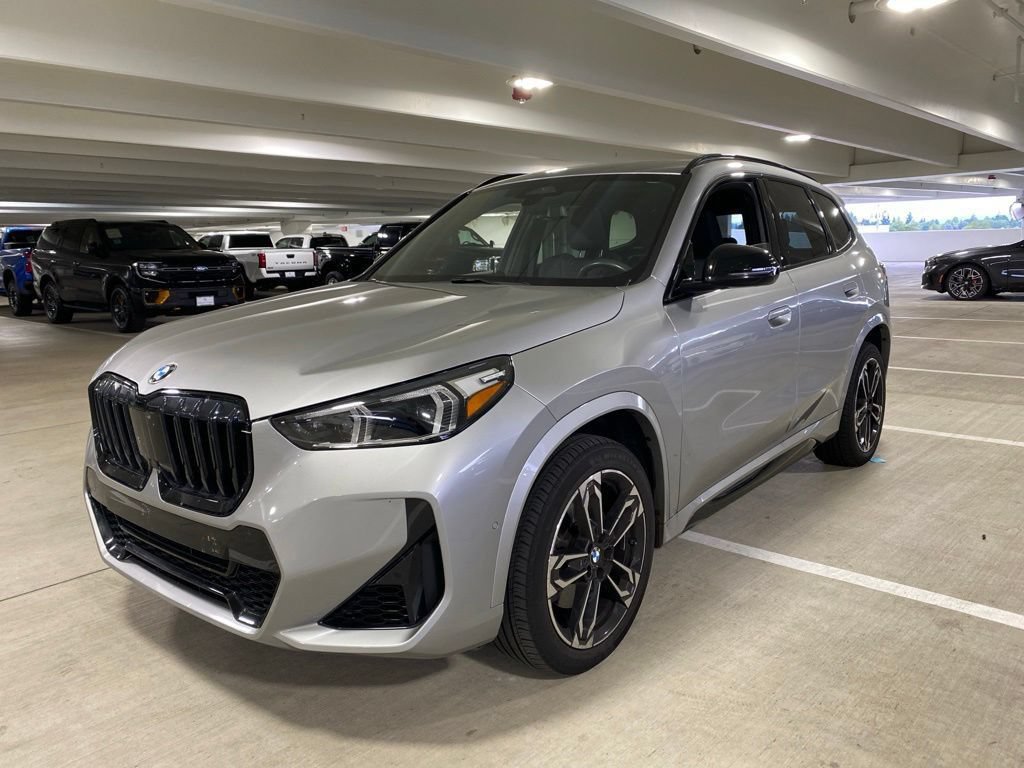 Used 2023 BMW X1 xDrive28i w/ M Sport Package AWD/4WD image 1