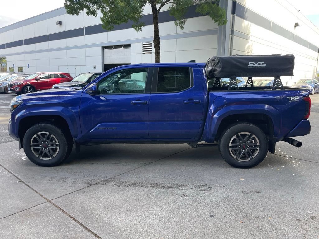 Used 2024 Toyota Tacoma TRD Sport AWD/4WD image 6