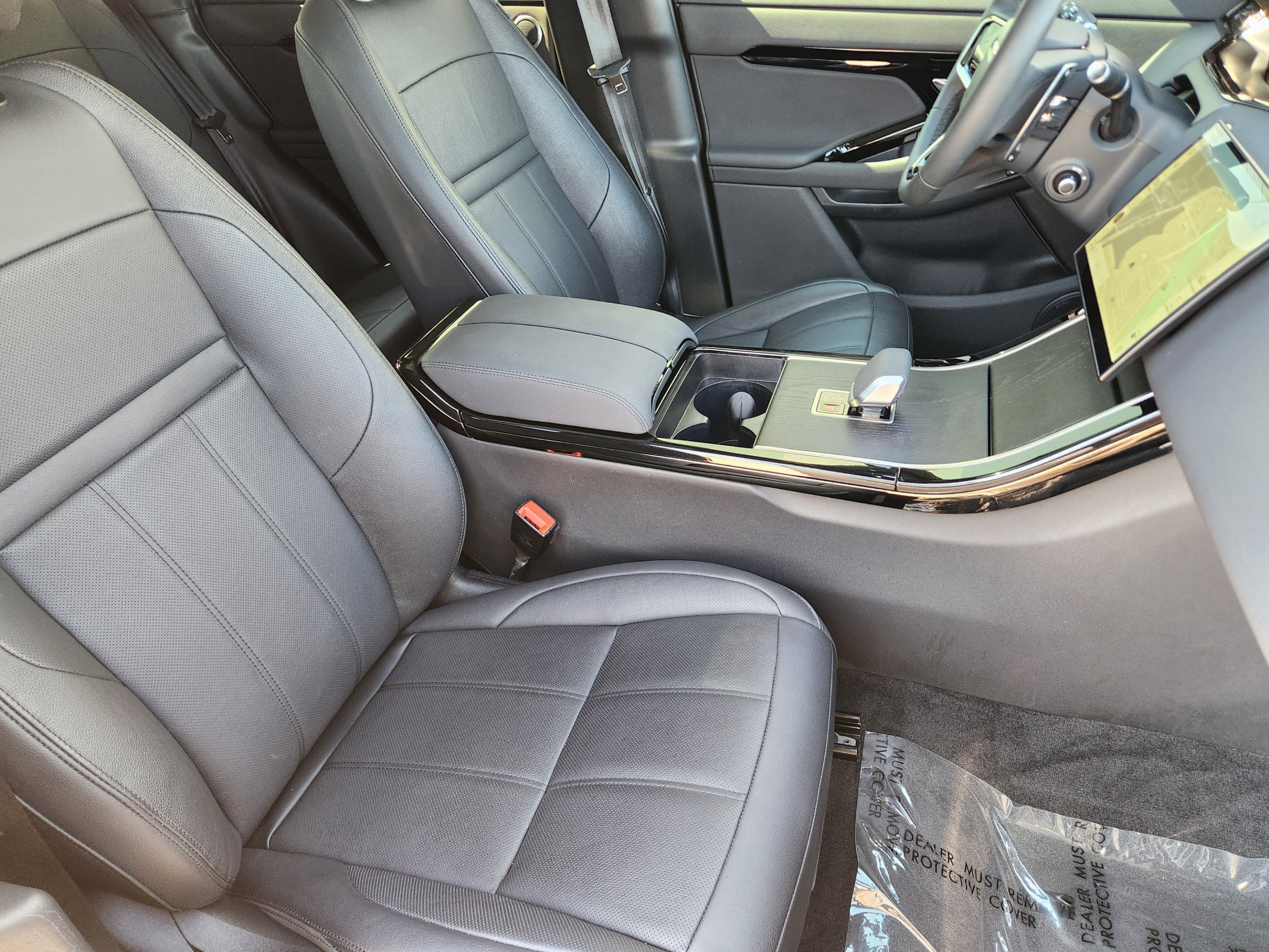 Certified 2026 Land Rover Range Rover Evoque S AWD/4WD image 9