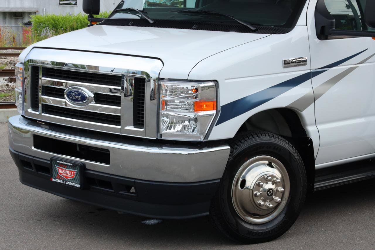 Used 2022 Ford E-450 and Econoline 450 Super Duty w/ Motorhome Prep Package RWD image 20