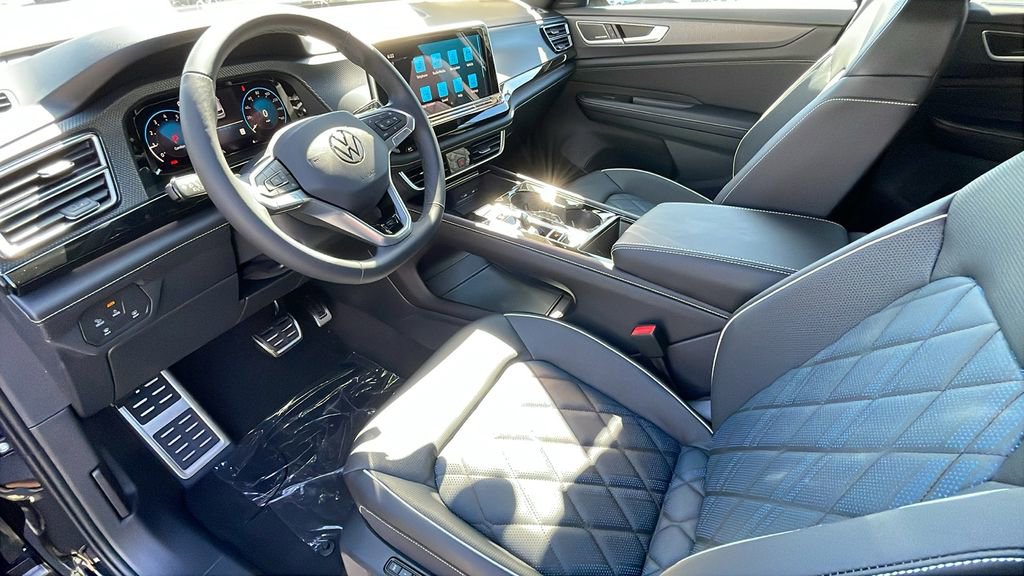 New 2026 Volkswagen Atlas Cross Sport SEL Premium R-Line AWD/4WD image 13