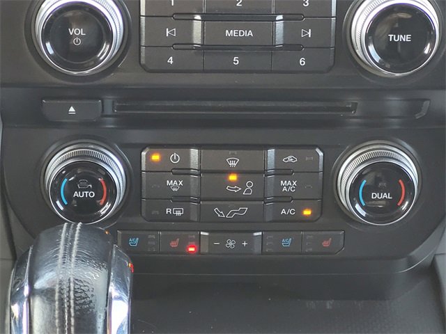 Used 2016 Ford F150 Lariat w/ Equipment Group 502A Luxury image 14