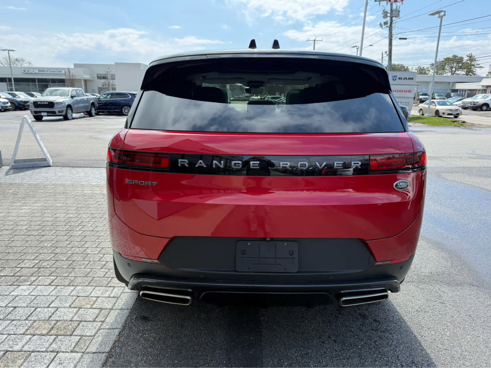 Used 2023 Land Rover Range Rover Sport SE image 7