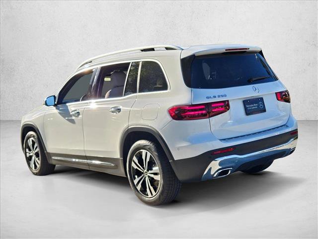 Used 2025 Mercedes-Benz GLB 250 image 8