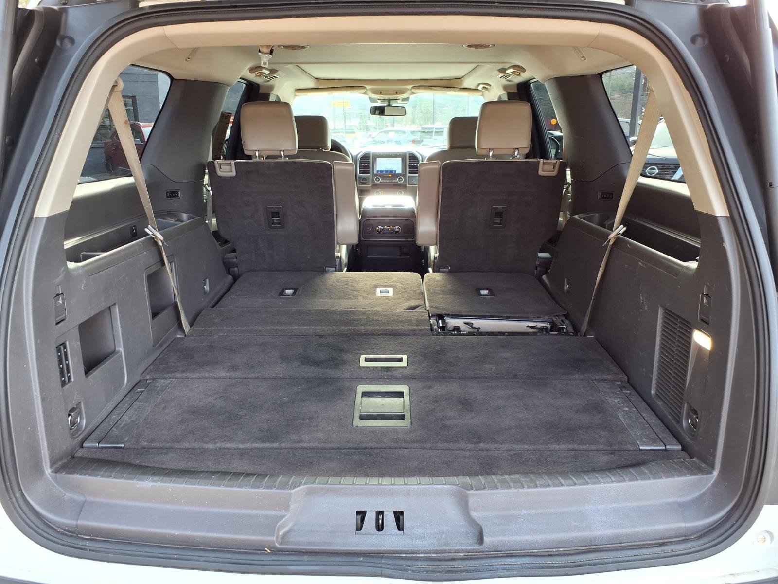 Used 2021 Ford Expedition Max XLT image 25