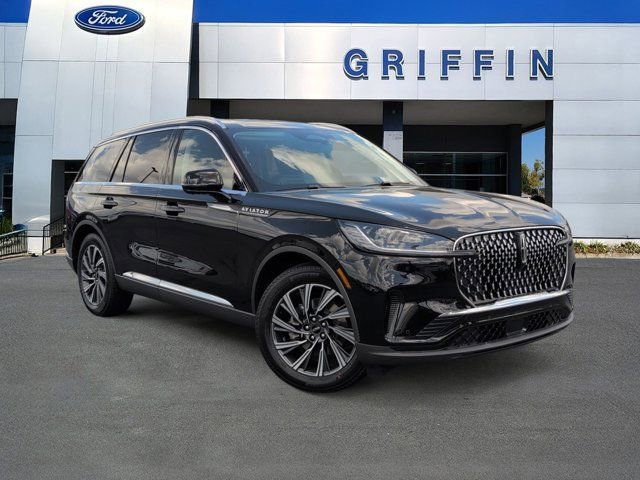 New 2026 Lincoln Aviator 2WD