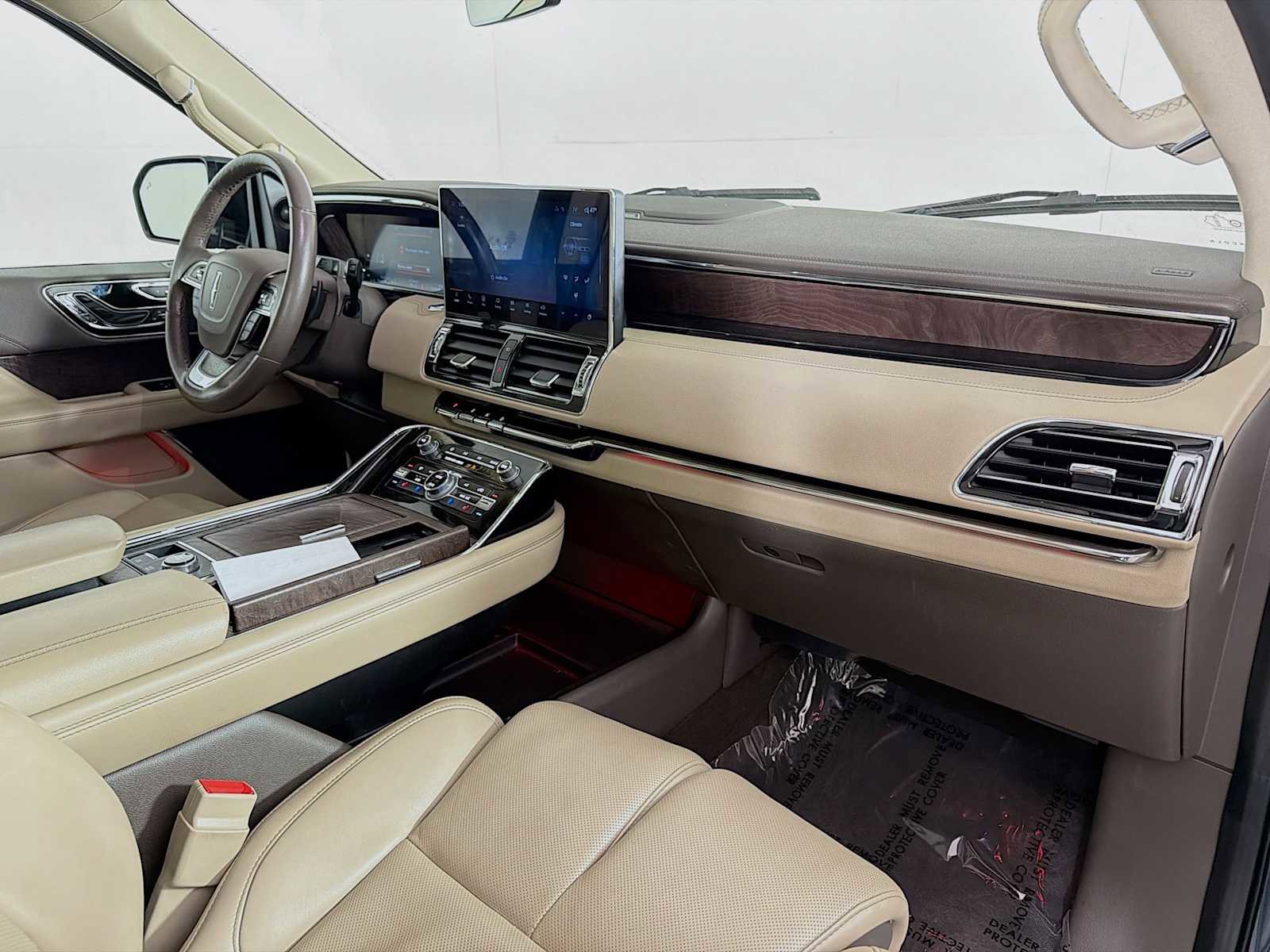 Used 2022 Lincoln Navigator Reserve AWD/4WD image 31