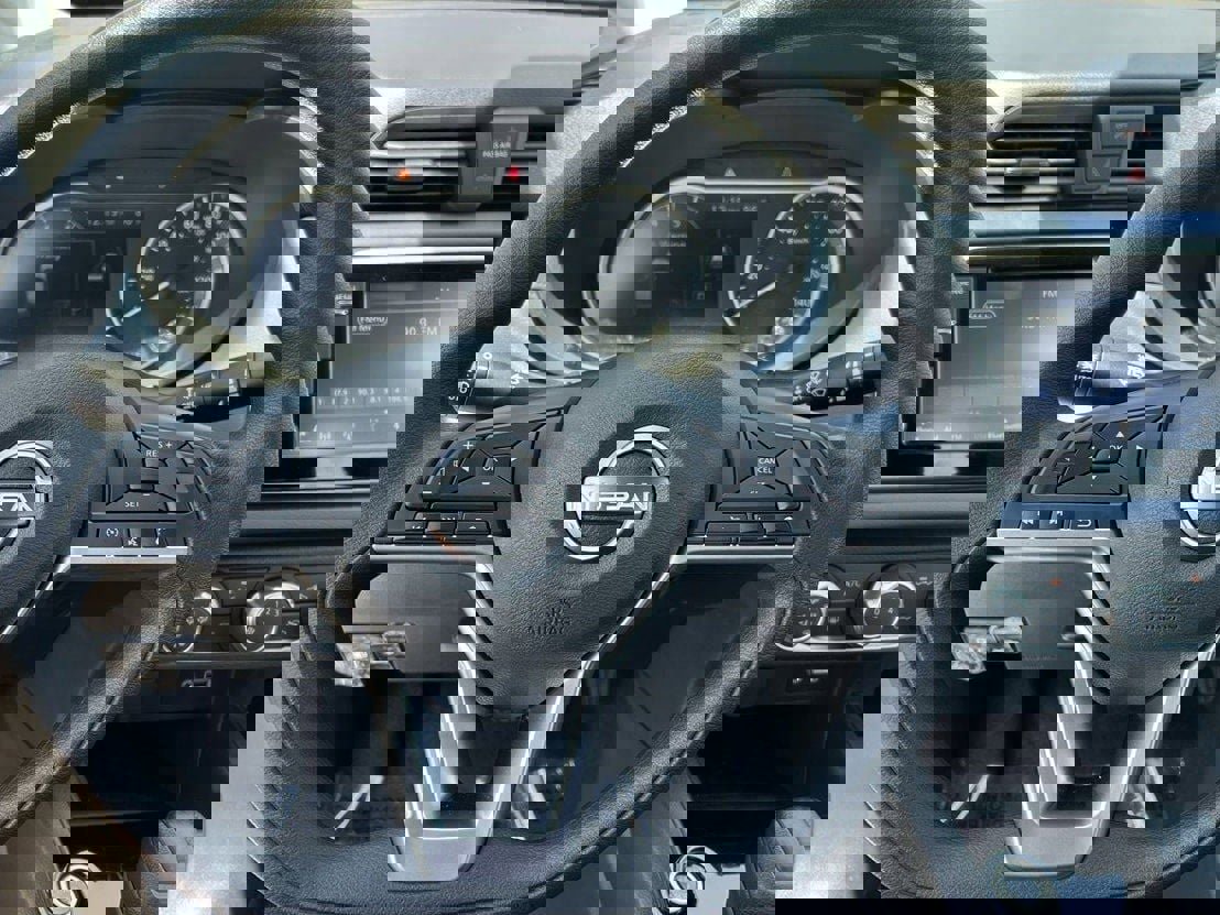 New 2025 Nissan Versa SV w/ Trunk Package image 27