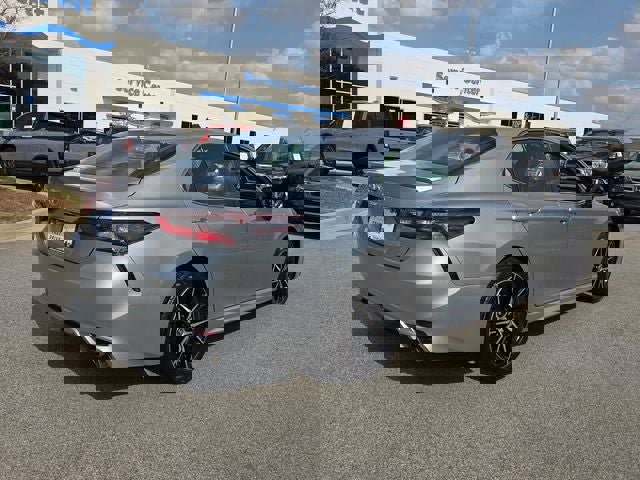 Used 2023 Toyota Camry SE w/ Convenience Package image 5