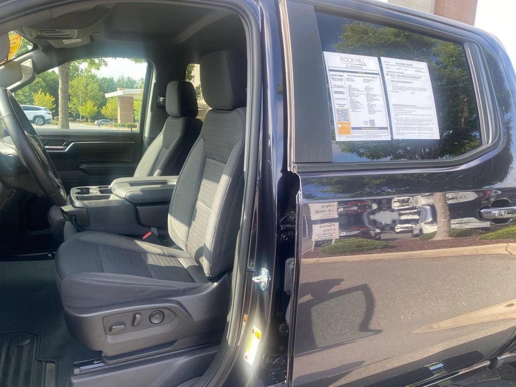 Used 2023 Chevrolet Silverado 1500 LT AWD/4WD image 15
