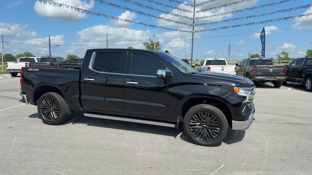 Used 2026 Chevrolet Silverado 1500 LTZ w/ LTZ Premium Package AWD/4WD image 8