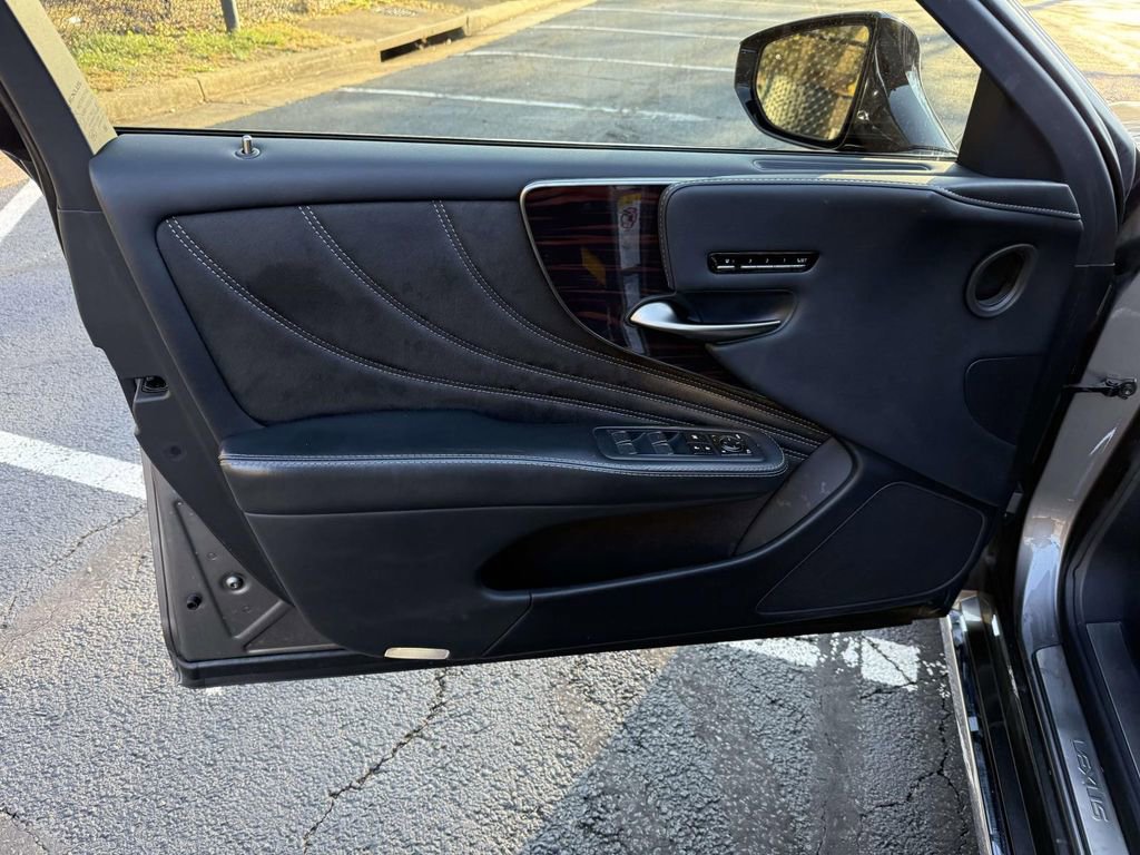 Used 2018 Lexus LS 500 AWD image 12