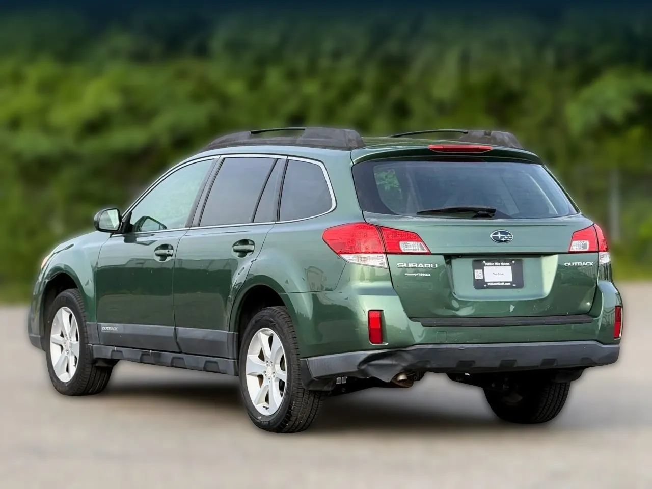Used 2013 Subaru Outback 2.5i Premium AWD/4WD image 10