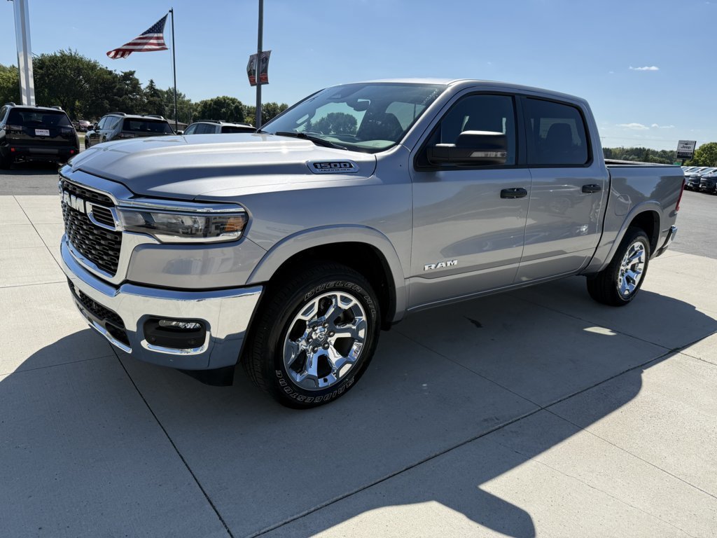 Used 2026 RAM 1500 Big Horn AWD/4WD image 4