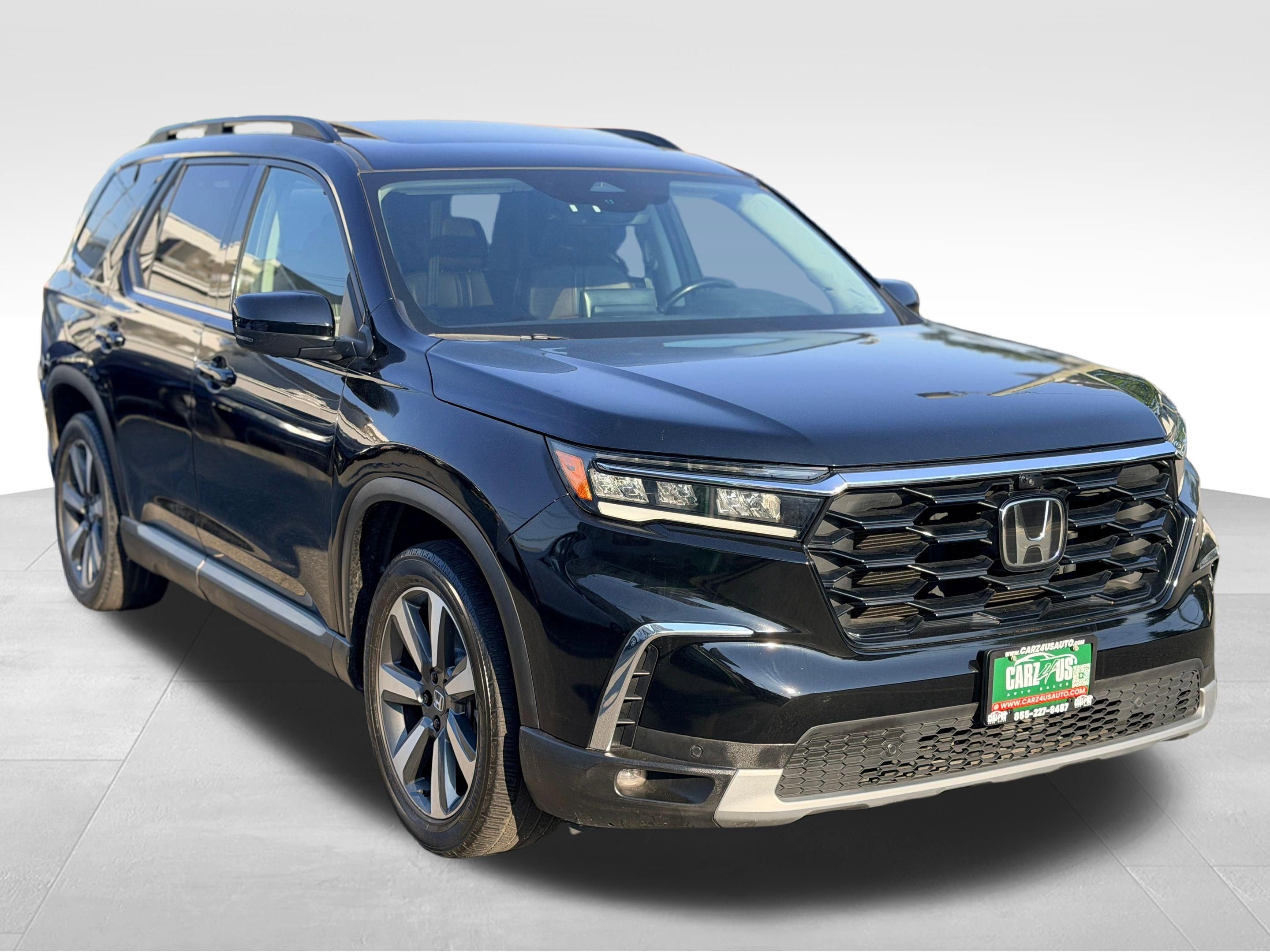 Used 2024 Honda Pilot Elite image 3