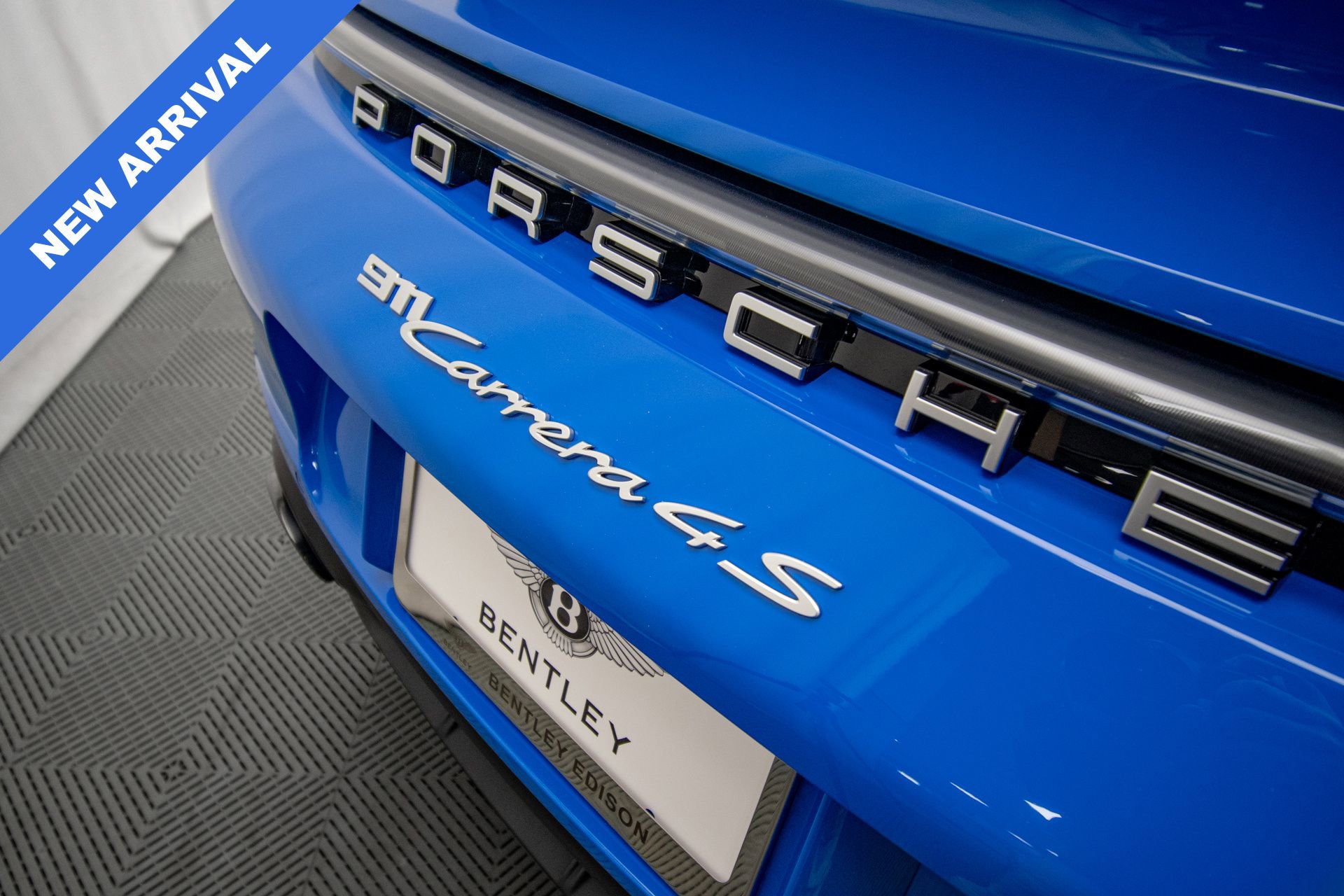 Used 2024 Porsche 911 Carrera S image 9