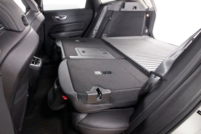 Certified 2023 Volvo XC60 B6 Ultimate w/ Climate Package AWD/4WD image 29