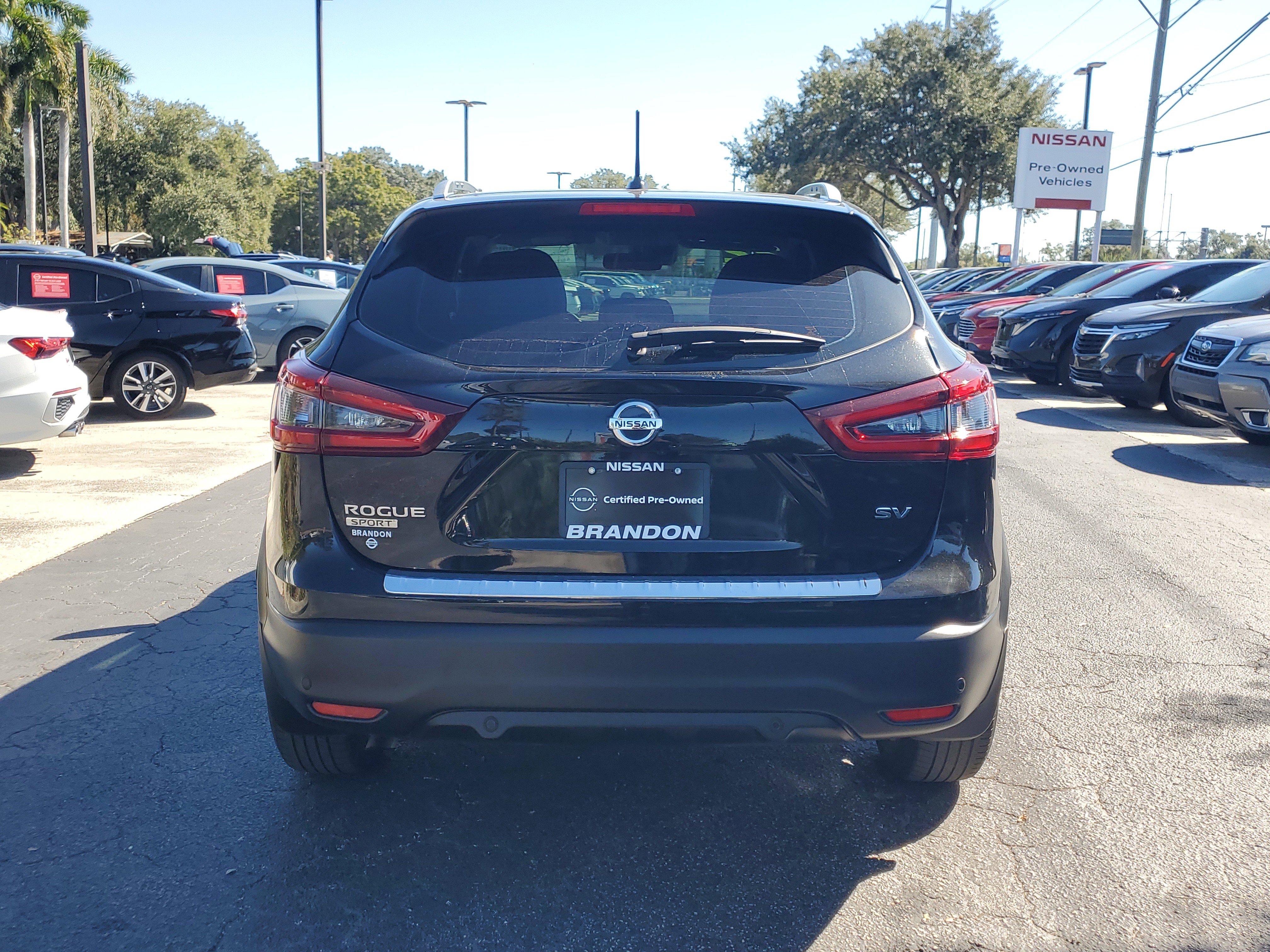 Certified 2022 Nissan Rogue Sport SV image 6