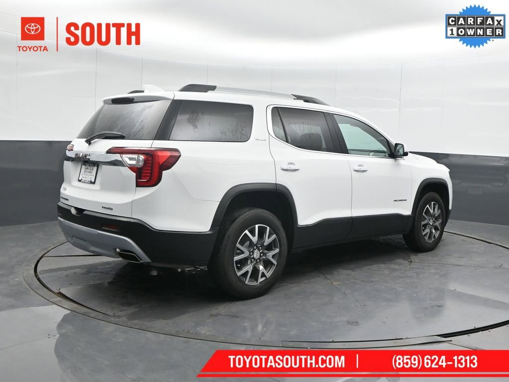 Used 2023 GMC Acadia SLE w/ Driver Convenience Package image 2