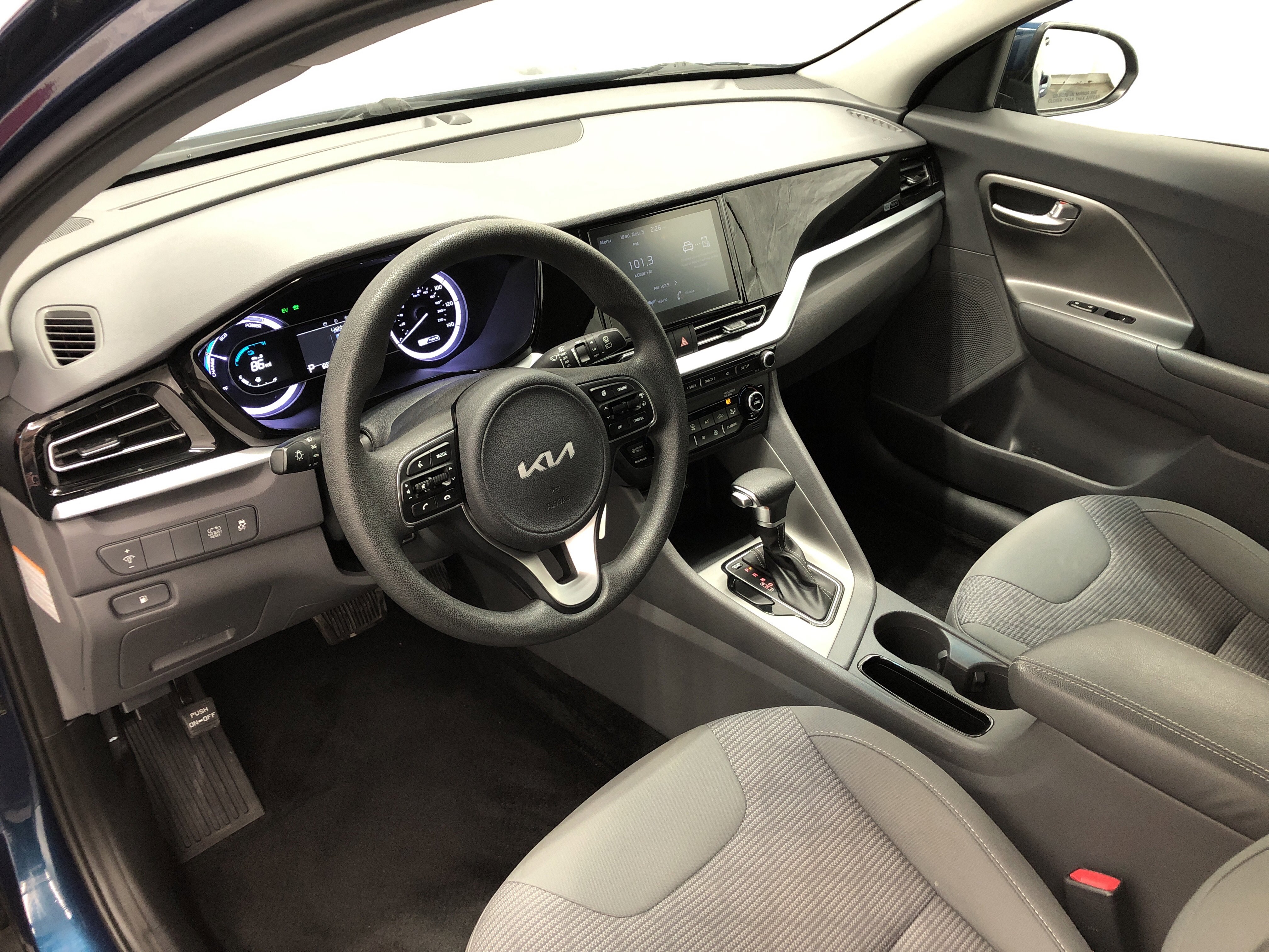 Used 2022 Kia Niro LX FWD image 12