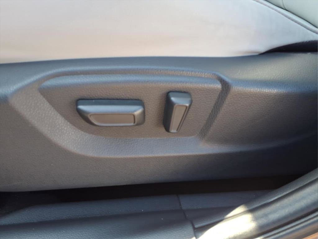 Used 2024 Mitsubishi Eclipse Cross SEL AWD/4WD image 19