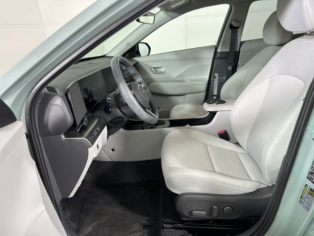 Used 2025 Hyundai Kona SEL image 11